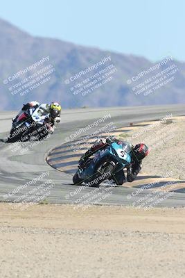 media/Oct-05-2025-CVMA (Sun) [[beeef4f201]]/Race 11-500-400(4)-350 Supersport/